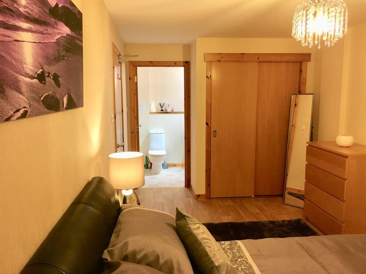 Azim And Suzi'S City Centre Apartment Inverness Exterior foto