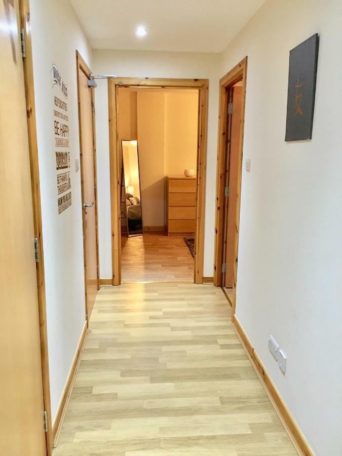 Azim And Suzi'S City Centre Apartment Inverness Exterior foto